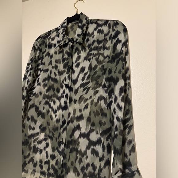 Rare Silk Sheer Versace Leopard print Zeus head button up shirt - Picture 2 of 16